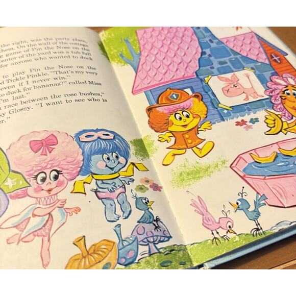 TICKLE PINKLE and The Beautiful Birthday Party Upsy Downsy Storybook Mattel VTG - Picture 9 of 13